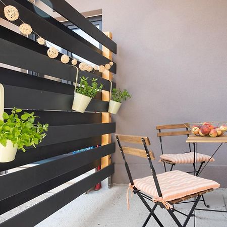 Studio Apartment Les - 4 Min Walk From Amphiteatre Пула Экстерьер фото